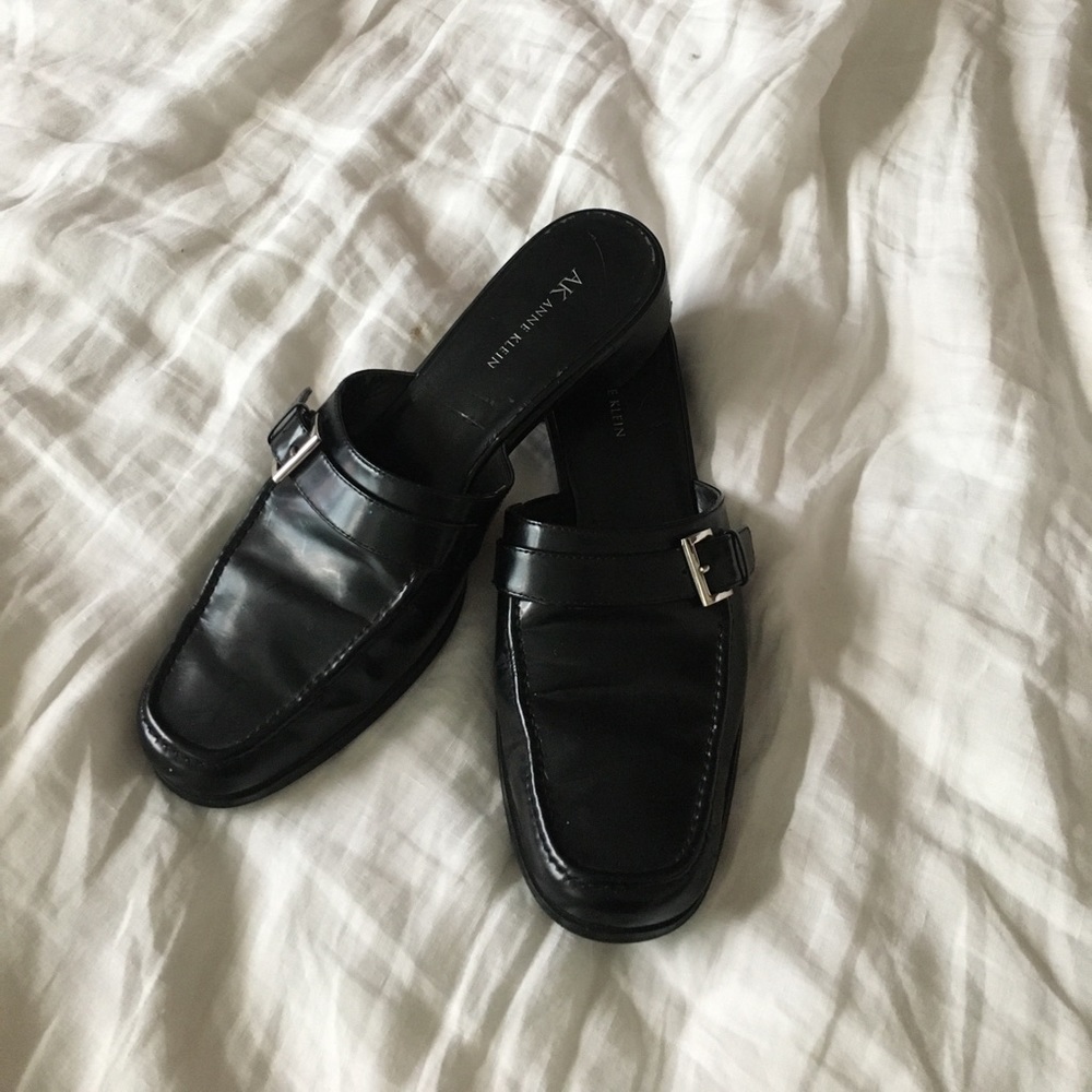 Vintage Anne Klein Black Leather Mules